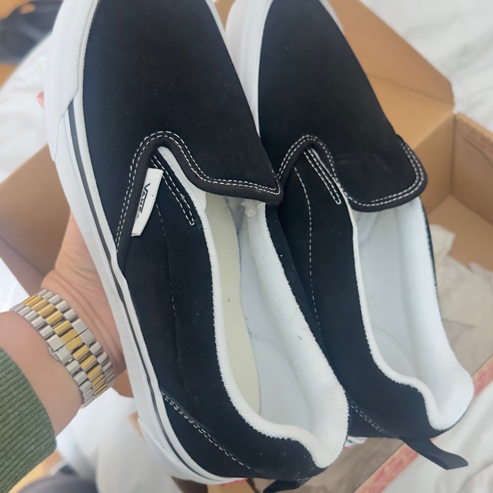NWT Vans Black and White Knu Slip On Shoes Men 8.5 / Women 10
